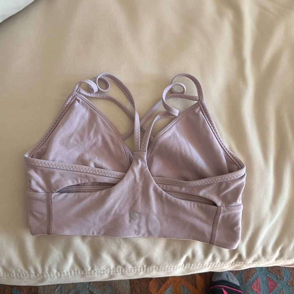 Lululemon sports bra